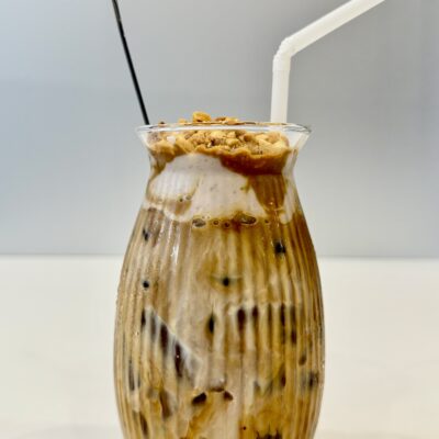 Cà phê sữa khoai môn