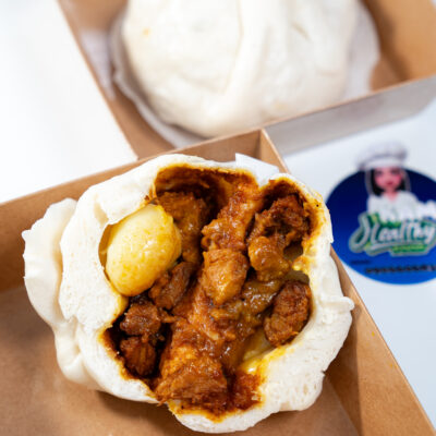 Bánh bao cà ri gà phô mai trứng cút